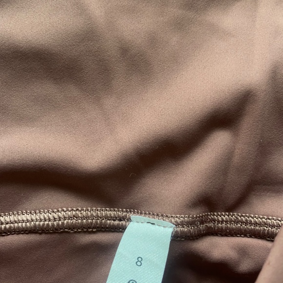 lululemon collaboration with barry’s bootcamp - Picture 2 of 2